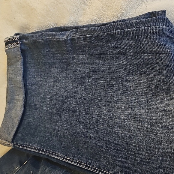 ONE 5 One Unique Design 5 Pocket Button/Zip Distressed Capri Jeans Size 14 EUC - Picture 7 of 14